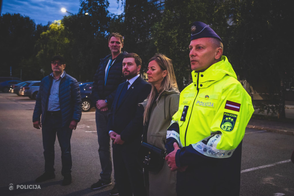 5203 image for slide